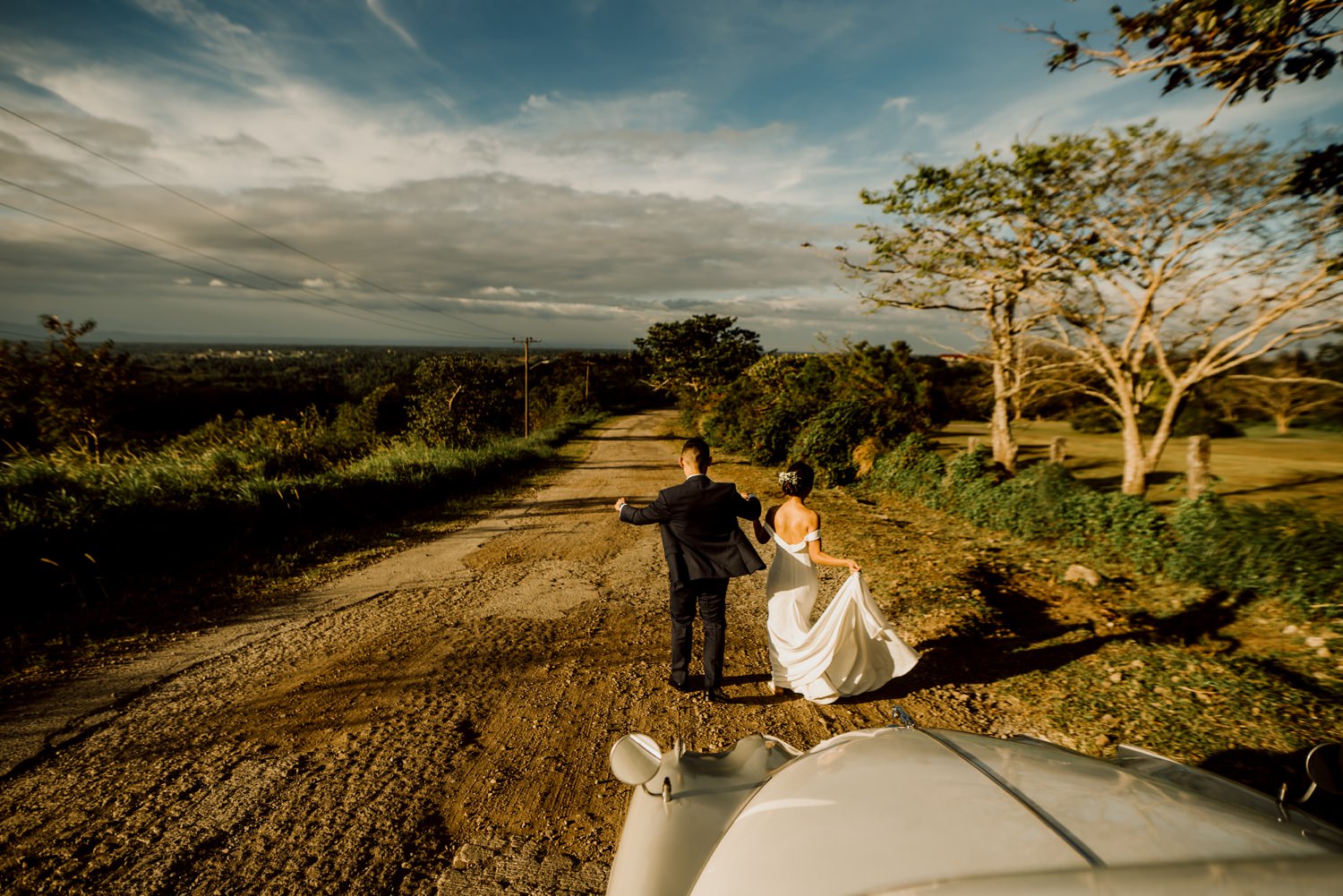 Oak St. Studios - Z and Vryan - Tagaytay Wedding Photographer 