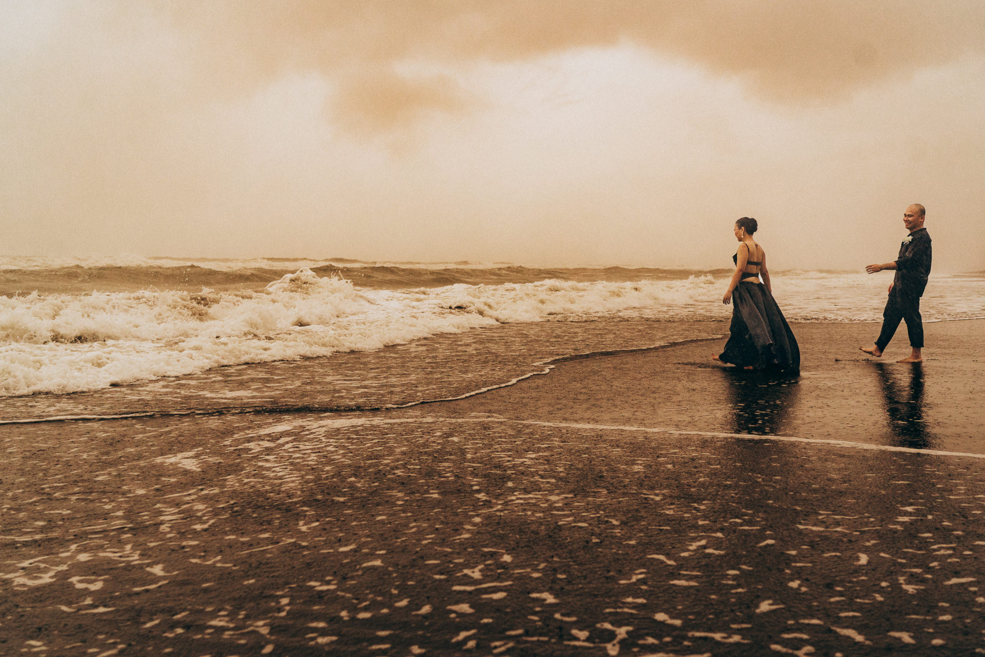 Oak St. Studios Eena and Rouel Sundowners Beach Botolan Zambales Wedding 00002