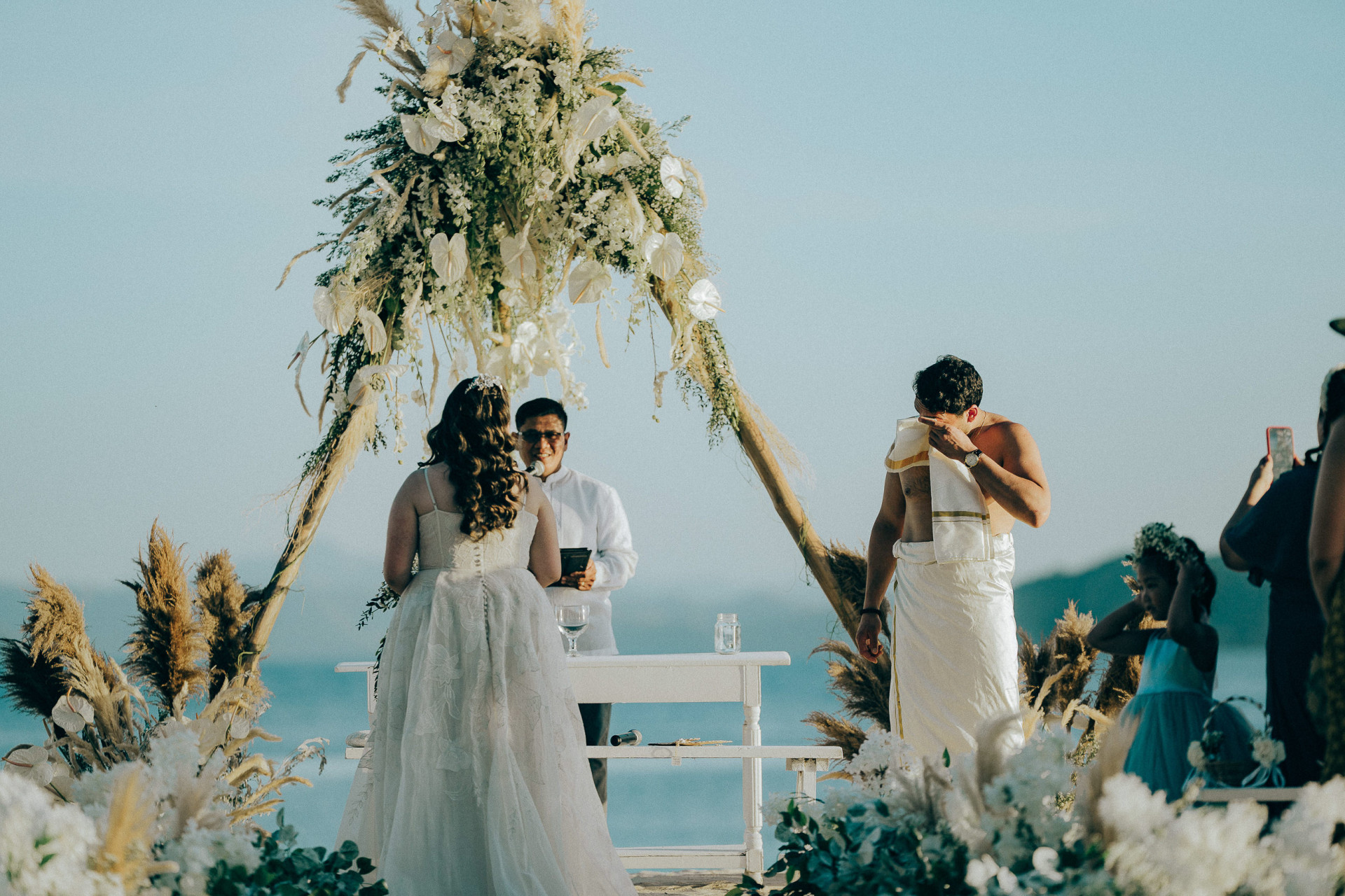 Oak St. Studios Bernadette and Isaac Club Paradise Coron Palawan Beach Elopement Wedding Photographer 00015